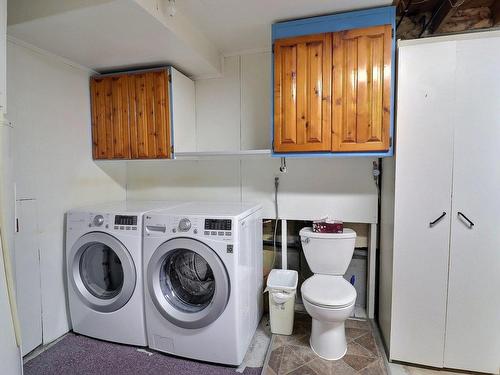 Laundry room - 382 Av. Alex-Leclerc, Rouyn-Noranda, QC - Indoor Photo Showing Laundry Room