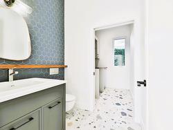 Powder room - 