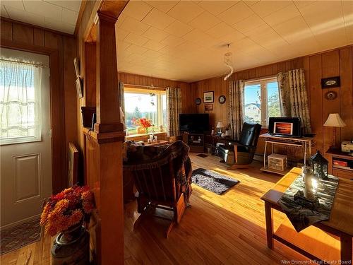 17 Old Airport Rd, Grand Manan, NB 