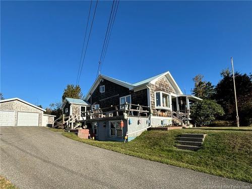 17 Old Airport Rd, Grand Manan, NB 