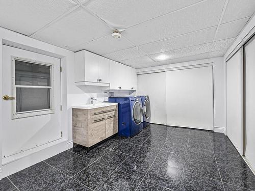 Salle de lavage - 703 Rue Maher, Clarenceville, QC - Indoor Photo Showing Laundry Room