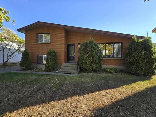 522 Thorndale Crescent, Thunder Bay, ON - Outdoor