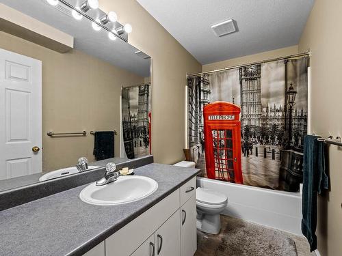 13-481 Monarch Crt, Kamloops, BC - Indoor Photo Showing Bathroom