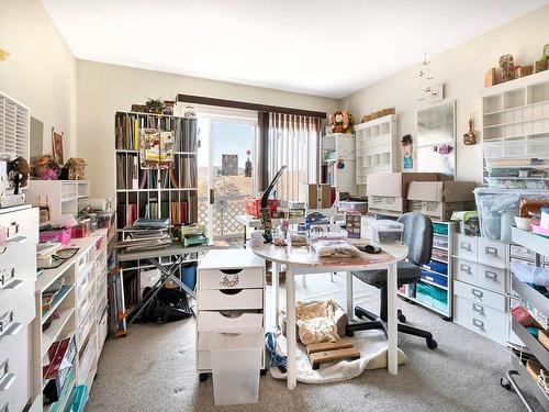 750 Uplands Crt, Kamloops, BC - Indoor Photo Showing Office