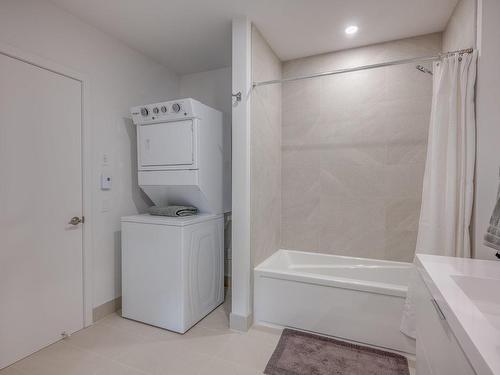 Salle de bains - 6-570 Rue Du Ruisseau, Mont-Tremblant, QC - Indoor Photo Showing Laundry Room