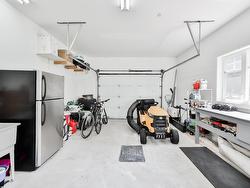 Garage - 