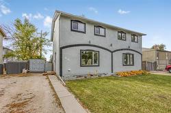 44 Beeston DR  Winnipeg, MB R2V 3G1