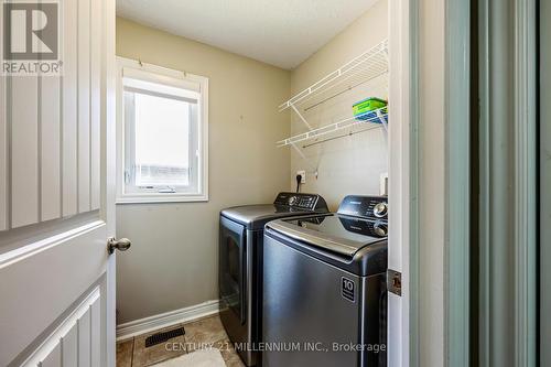 108 Silk Drive, Shelburne, ON - Indoor Photo Showing Laundry Room