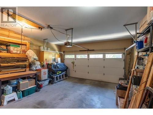 2492 Shannon View Drive, West Kelowna, BC - Indoor Photo Showing Garage