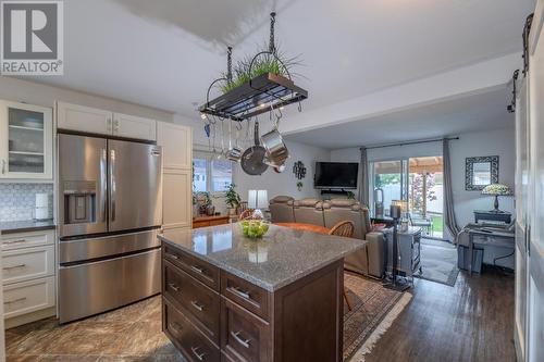 3099 South Main Street Unit# 53, Penticton, BC - Indoor Photo Showing Kitchen