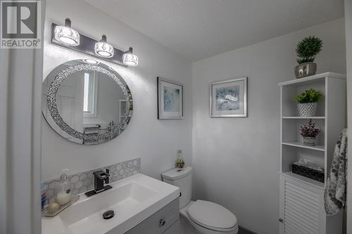 3099 South Main Street Unit# 53, Penticton, BC - Indoor Photo Showing Bathroom