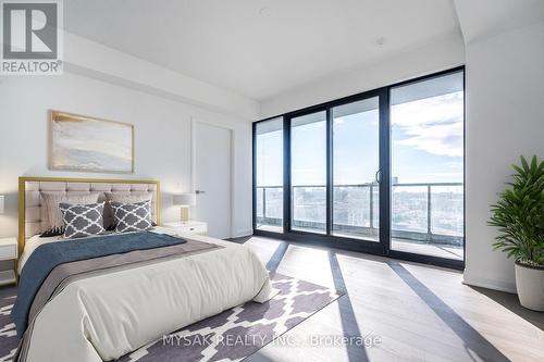 1001 - 33 Frederick Todd Way, Toronto, ON - Indoor Photo Showing Bedroom