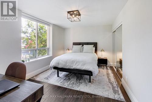 220 - 1733 Queen Street E, Toronto, ON - Indoor Photo Showing Bedroom