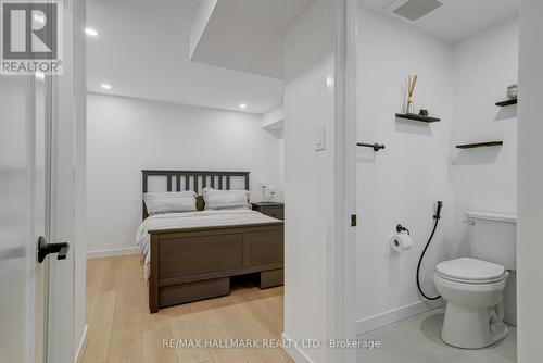 88 Greenwood Avenue, Toronto, ON - Indoor