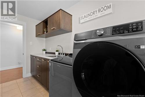 181 Valmont Street, Dieppe, NB - Indoor Photo Showing Laundry Room