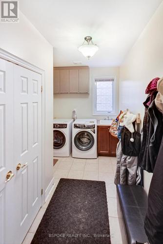 197 Rivermill Crescent, Vaughan, ON - Indoor Photo Showing Laundry Room