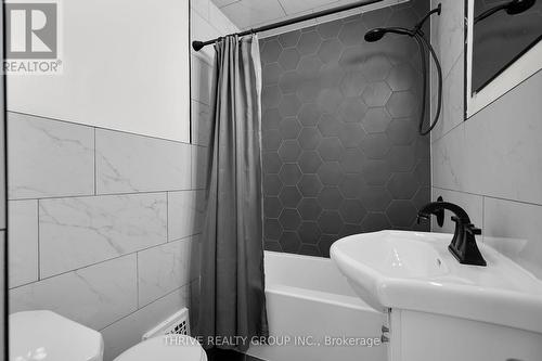 1346 Langmuir Avenue, London, ON - Indoor Photo Showing Bathroom