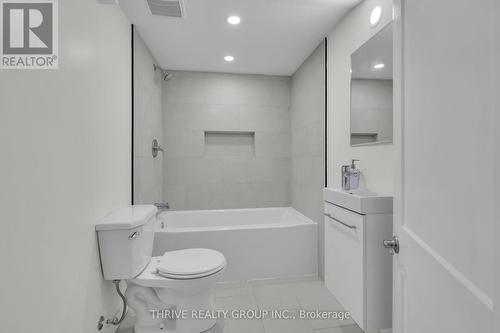 1346 Langmuir Avenue, London, ON - Indoor Photo Showing Bathroom