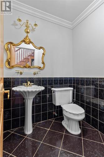 10 Municipal Square, Clarenville, NL - Indoor Photo Showing Bathroom