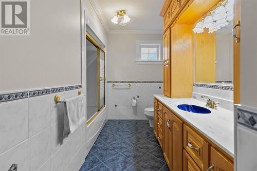 10 Municipal Square, Clarenville, NL - Indoor Photo Showing Bathroom