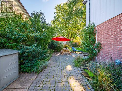 844 Laurier Avenue, Milton, ON - Outdoor