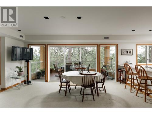 1642 West Kelowna Road, West Kelowna, BC - Indoor Photo Showing Dining Room