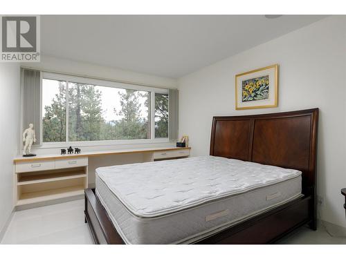 1642 West Kelowna Road, West Kelowna, BC - Indoor Photo Showing Bedroom