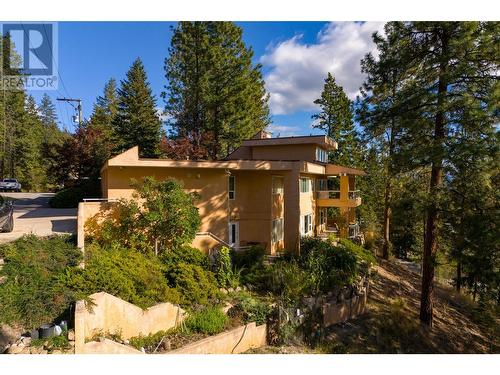 1642 West Kelowna Road, West Kelowna, BC - Outdoor