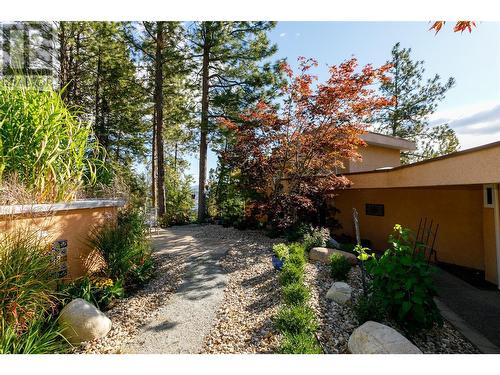 1642 West Kelowna Road, West Kelowna, BC - Outdoor