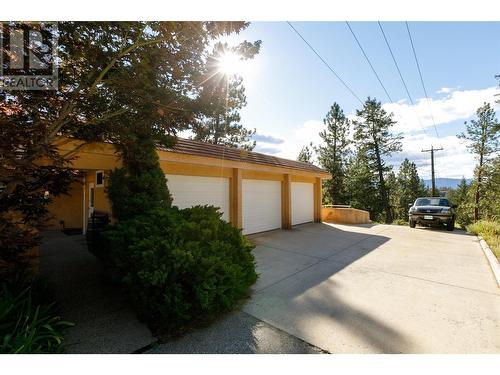 1642 West Kelowna Road, West Kelowna, BC - Outdoor