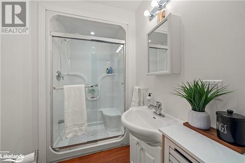 1050 Privet Drive, Minden Hills, ON - Indoor Photo Showing Bathroom