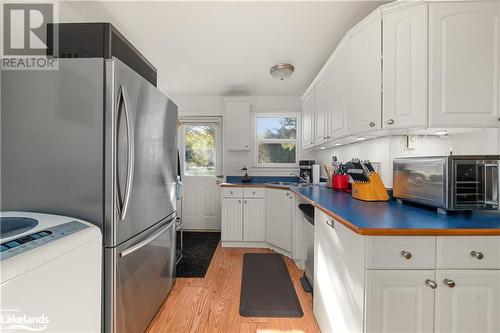 1050 Privet Drive, Minden Hills, ON - Indoor Photo Showing Kitchen