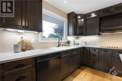 27 Boyd Street, Carleton Place, ON - Indoor Photo Showing Kitchen