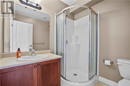 2310 Algonquin Unit# 29, Sudbury, ON - Indoor Photo Showing Bathroom