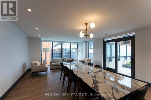 901 - 8 Hughson Street N, Hamilton, ON - Indoor Photo Showing Dining Room