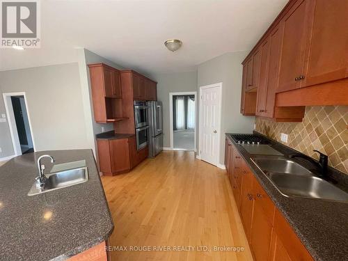 1700 Bishop Court, Oshawa (Samac), ON - Indoor Photo Showing Kitchen With Double Sink