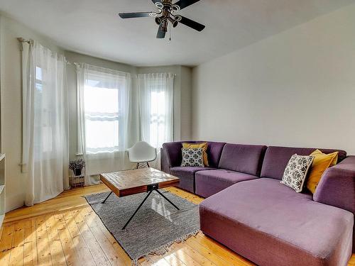 Living room - 22  - 24 Rue Notre-Dame, Saint-Jean-Sur-Richelieu, QC - Indoor Photo Showing Living Room