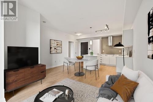 2804 - 9 Bogert Avenue, Toronto (Lansing-Westgate), ON - Indoor Photo Showing Living Room