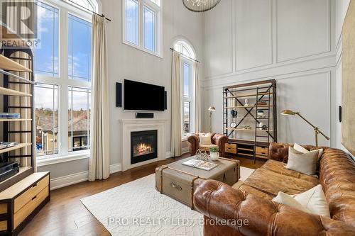 24 Bluff Trail, King, ON - Indoor Photo Showing Living Room With Fireplace