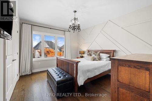 24 Bluff Trail, King, ON - Indoor Photo Showing Bedroom