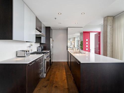 Cuisine - 501-1160 Av. Van Horne, Montréal (Outremont), QC - Indoor Photo Showing Kitchen With Upgraded Kitchen