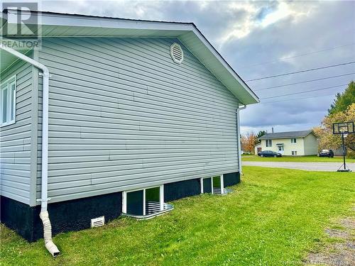 33 Aéroport Street, Edmundston, NB - Outdoor