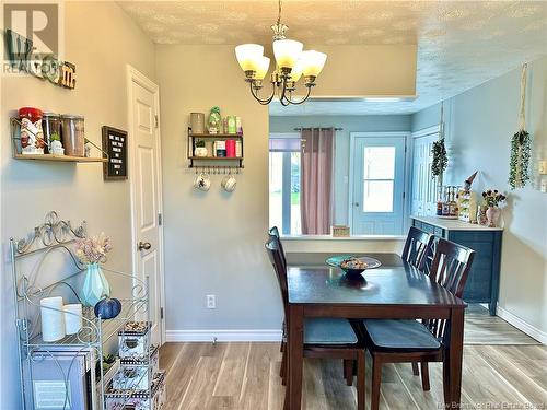 33 Aéroport Street, Edmundston, NB - Indoor Photo Showing Dining Room