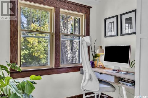 407 27Th Street W, Saskatoon, SK - Indoor Photo Showing Office