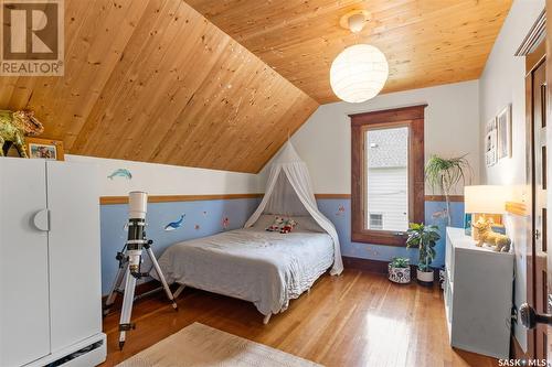 407 27Th Street W, Saskatoon, SK - Indoor Photo Showing Bedroom