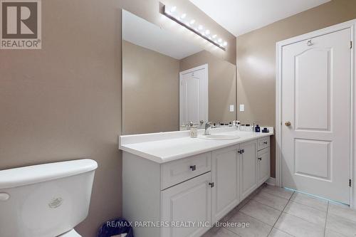 157 Manorheights Street, Richmond Hill, ON - Indoor Photo Showing Bathroom