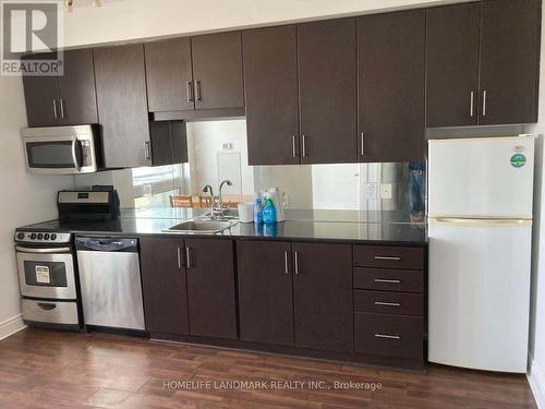 1904 - 30 Herons Hill Way, Toronto, ON - Indoor Photo Showing Kitchen