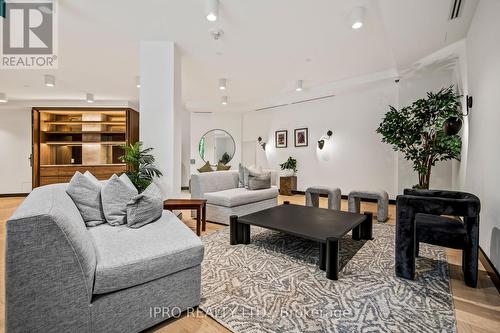 401 - 200 Sudbury Street, Toronto, ON - Indoor Photo Showing Living Room