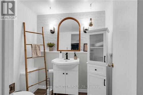 548 Kirkwood Street, Cornwall (717 - Cornwall), ON - Indoor Photo Showing Bathroom