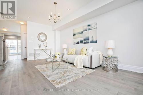 18 Campobello Street, Vaughan, ON - Indoor Photo Showing Living Room